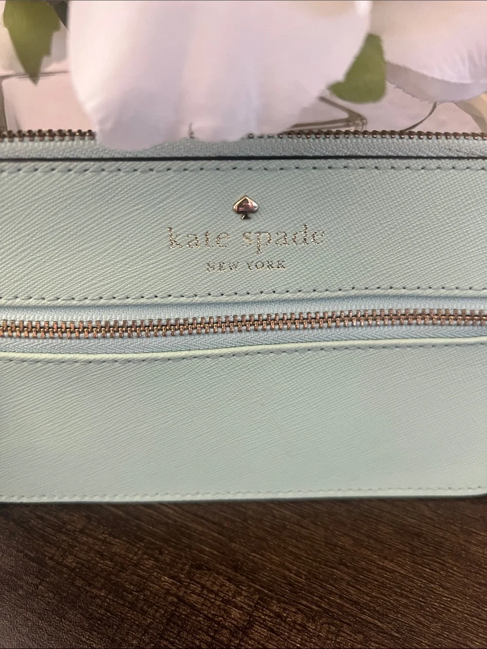 kate spade Mikas Pond Bee Mint Green Wristlet